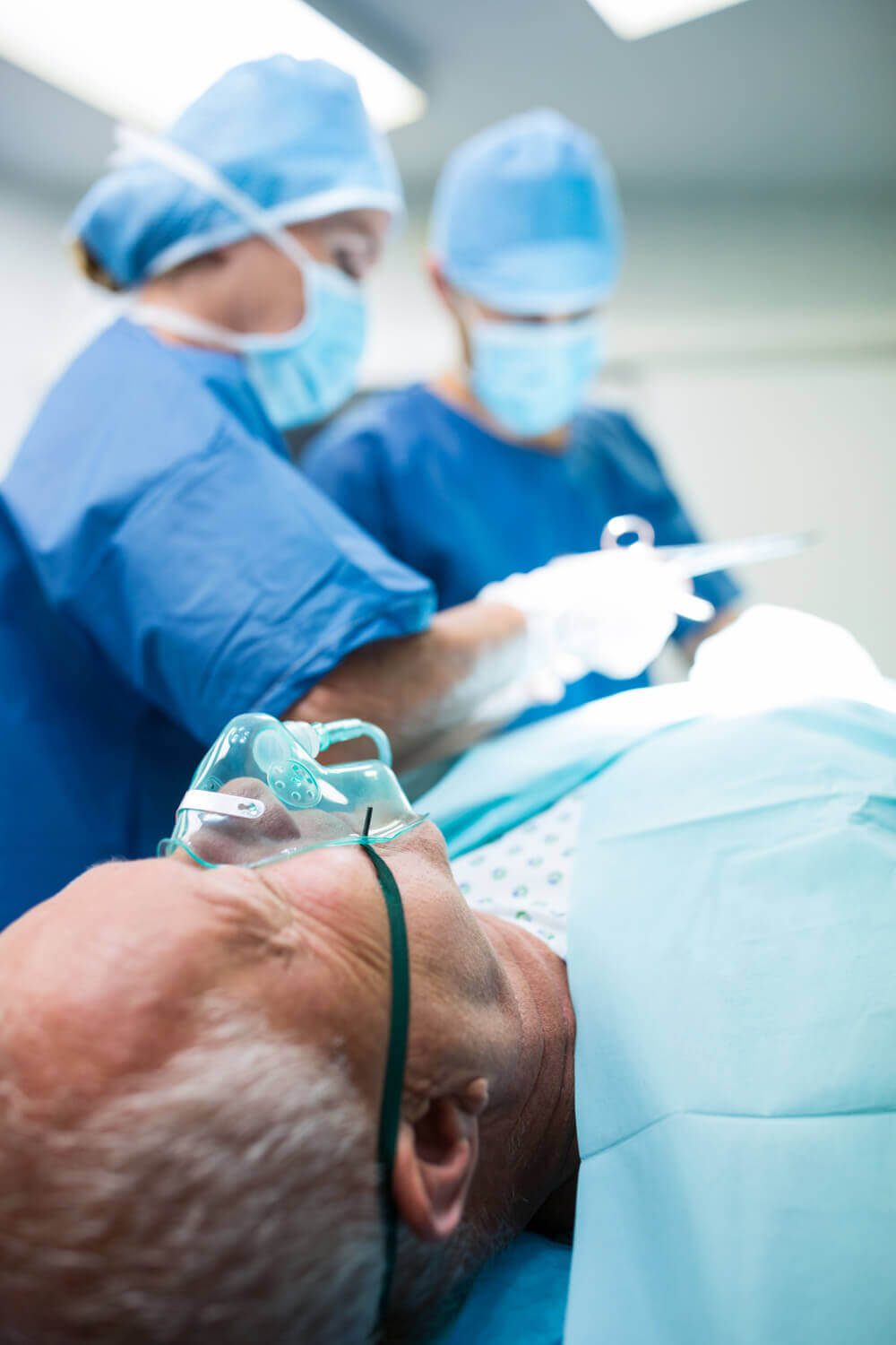 surgeons-performing-operation-operation-room